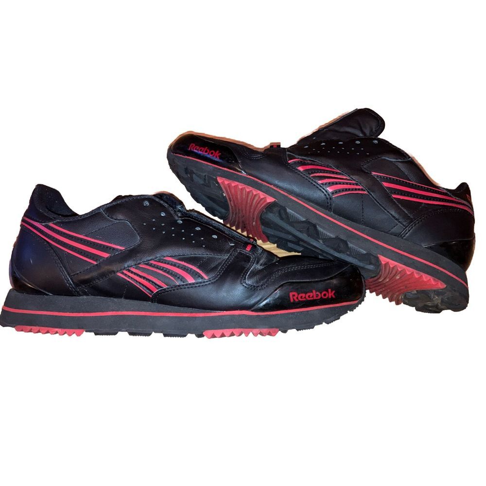 Reebok Classic Tech Rugged tennis shoe sneakers Men's Size 11 no laces